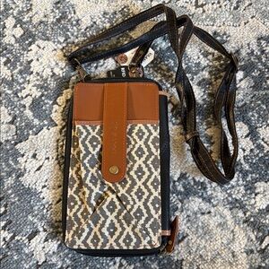 Vaan & CO Purse/Phone Crossbody NWT